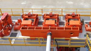 鉆機(jī)固控系統(tǒng)如何選配泥漿振動(dòng)篩？