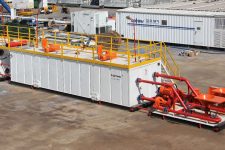 兩種帶攪拌器和混漿漏斗的泥漿罐（泥漿混漿罐）