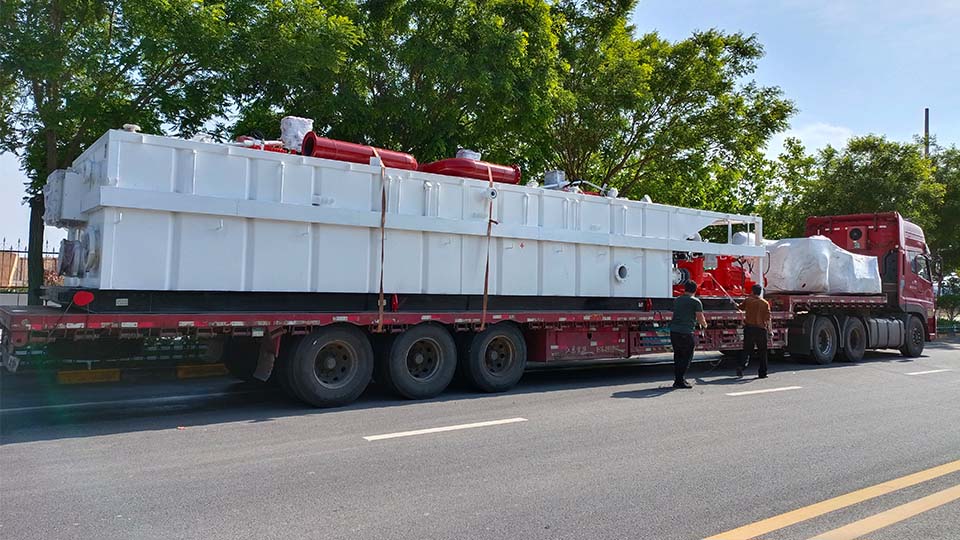 ZJ20鉆機(jī)固控系統(tǒng)整車待發(fā)